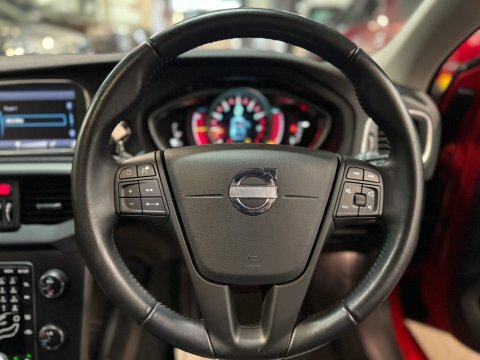 Volvo V40 T4 Se Lux Red #26