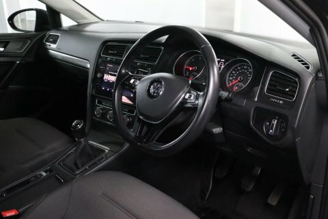 Volkswagen Golf 2018 68 Se SY68WTV Black #4