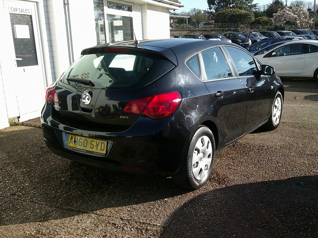 2011 Vauxhall Astra