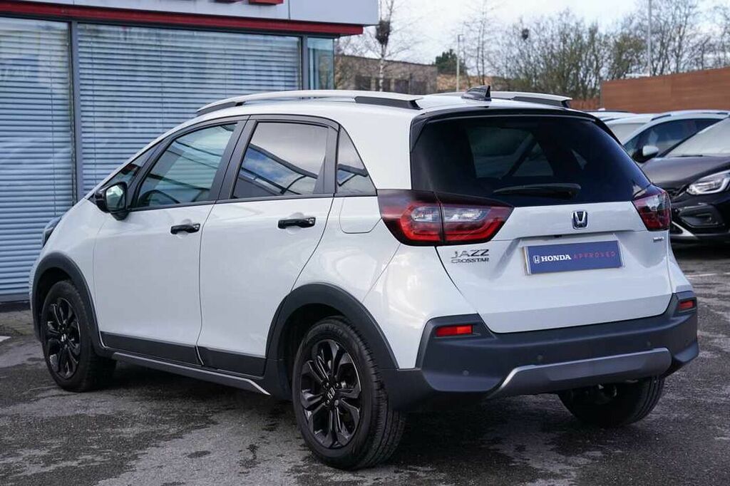 Honda Jazz 1.5 I-mmd Hybrid Crosstar Advance Ecvt YC74VJK White #3