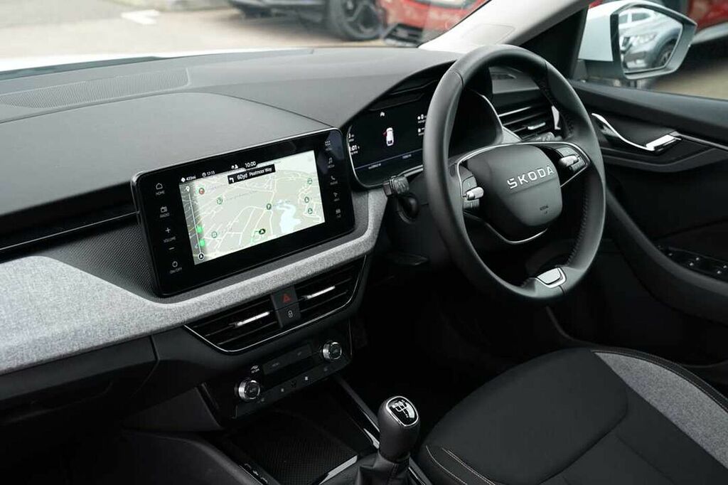 Skoda Scala 1.0 Tsi 116 Se Edition GL25UES White #2