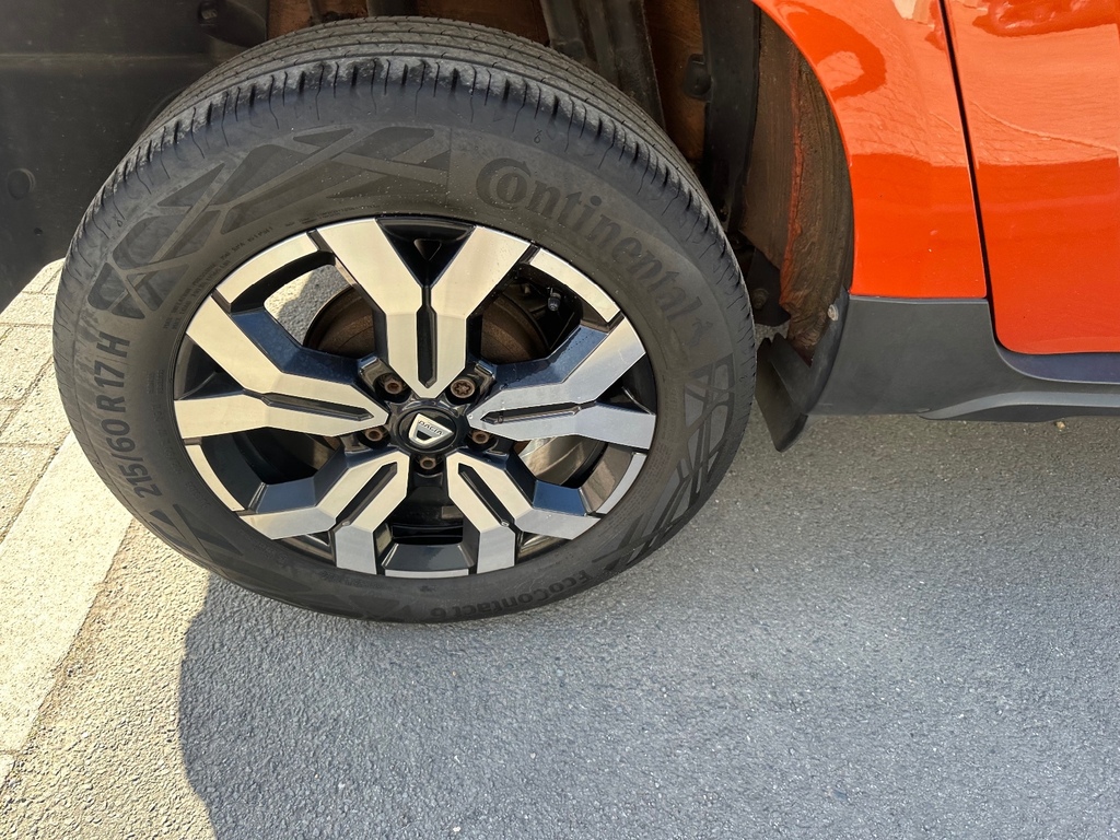 Dacia Duster 1.0 Tce 100 Bi-fuel Prestige RO72UMW Orange #4