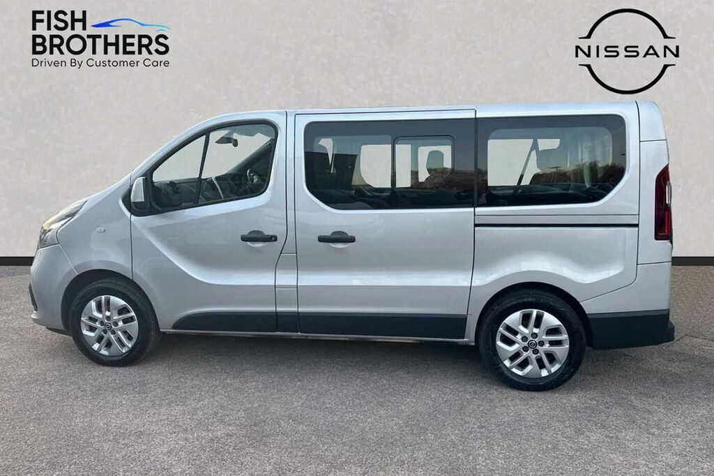 Nissan NV300 1.6 Dci 125Ps H1 Tekna Combi Van Silver #4