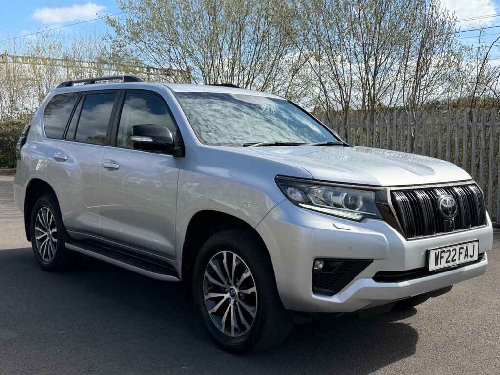 Toyota Land Cruiser 2.8 D-4d 204 Invincible 7 Seats Silver