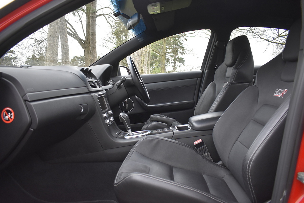 Vauxhall VXR8 6.0 V8 Euro 4 Black #35