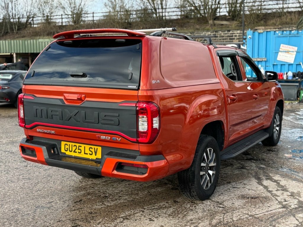 Maxus T90 88.5Kwh Elite Pickup Double Cab White #6