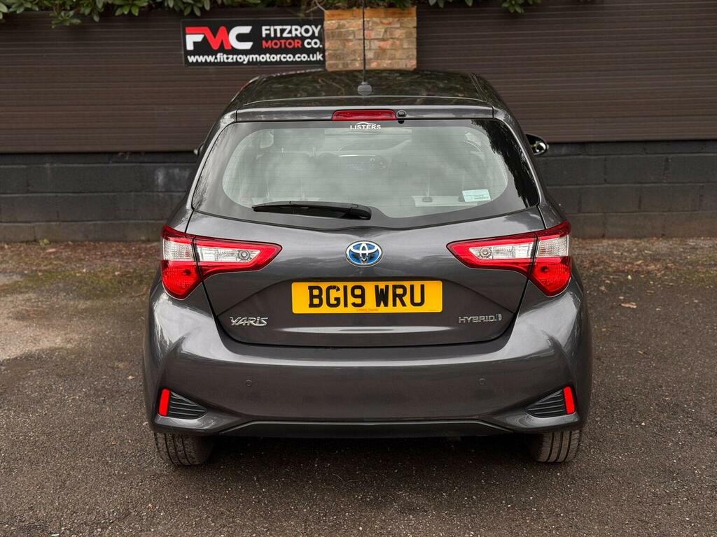 Toyota Yaris 1.5 Vvt-h Icon Tech E-cvt Euro 6 Ss BG19WRU Grey #6