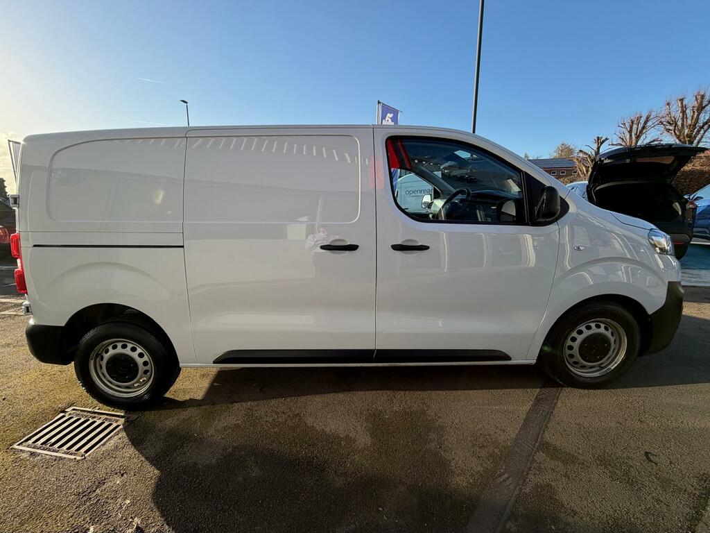 Citroen Dispatch Mpv YL23EVN White #3