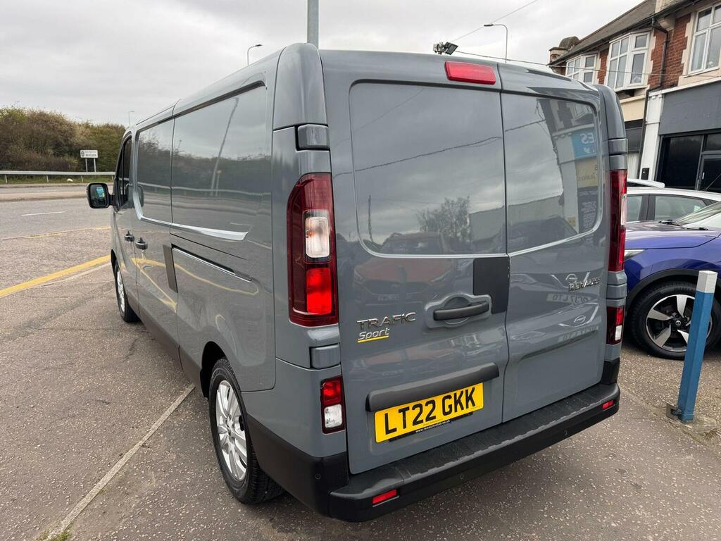 Renault Trafic Panel Van 2.0 Dci Blue Ll30 Sport L2 H1 Euro 6 S LT22GKK Grey #3