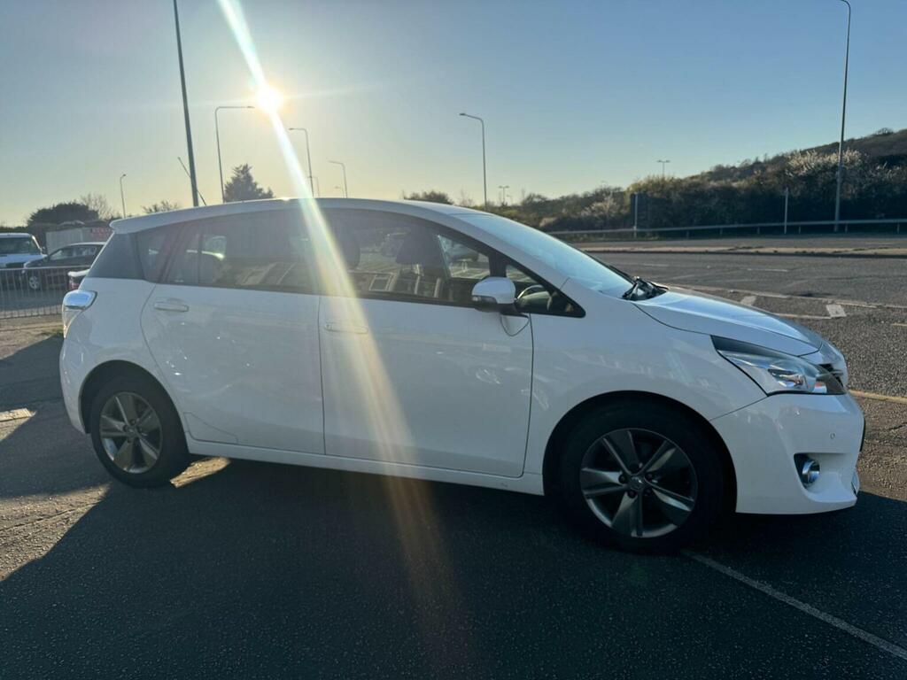 Toyota Verso Mpv 1.6 D-4d Trend Euro 5 Ss 201414 White #5
