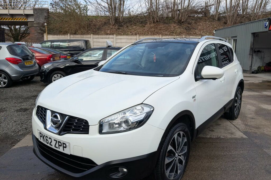 Nissan Qashqai Suv PK62ZPP White
