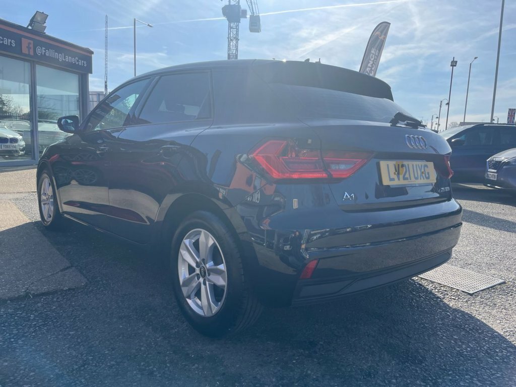 Audi A1 1L Technik LV21UXG Blue #6