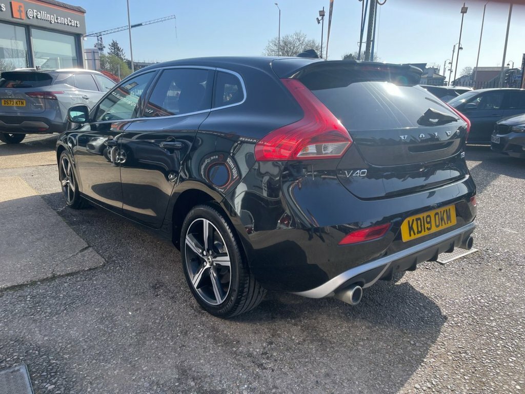 Volvo V40 1.5L R-design Edition KD19OKM Black #5