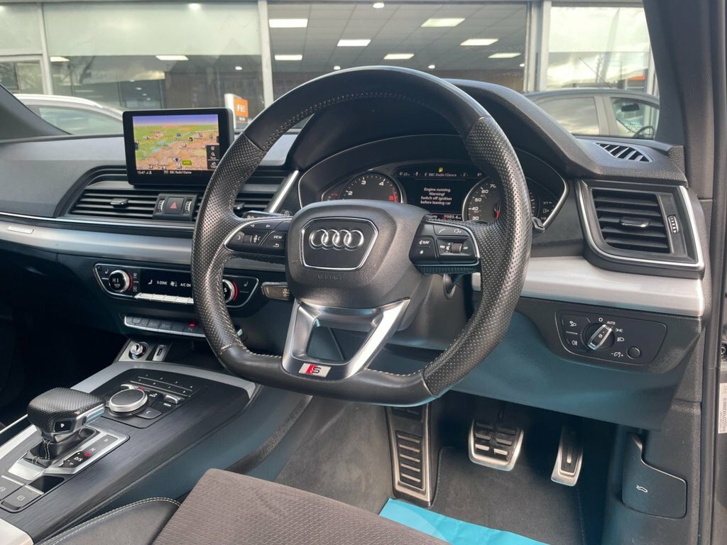 Audi Q5 2L S Line FT19XRM Grey #2
