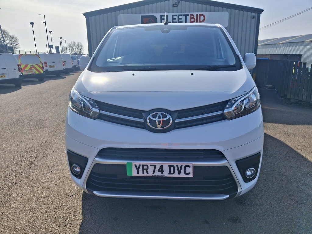 Toyota Proace Verso 2.0D 180 Family Medium Black #3