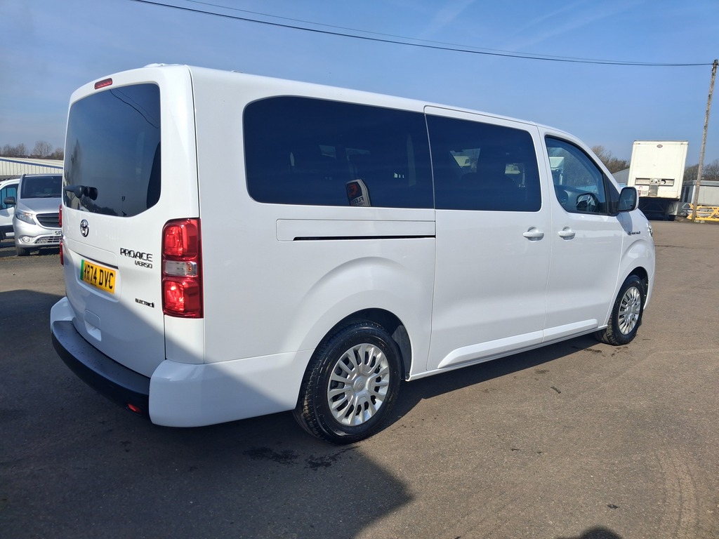 Toyota Proace Verso 2.0D 180 Family Medium Black #6