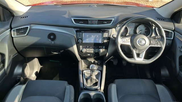 Nissan Qashqai 1.5 Dci N-connecta Suv Red