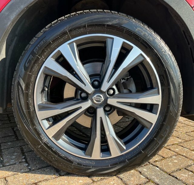 Nissan Qashqai 1.5 Dci N-connecta Suv GU18YKH Red #4