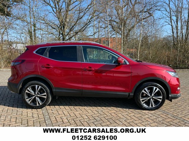 Nissan Qashqai 1.5 Dci N-connecta Suv GU18YKH Red #3