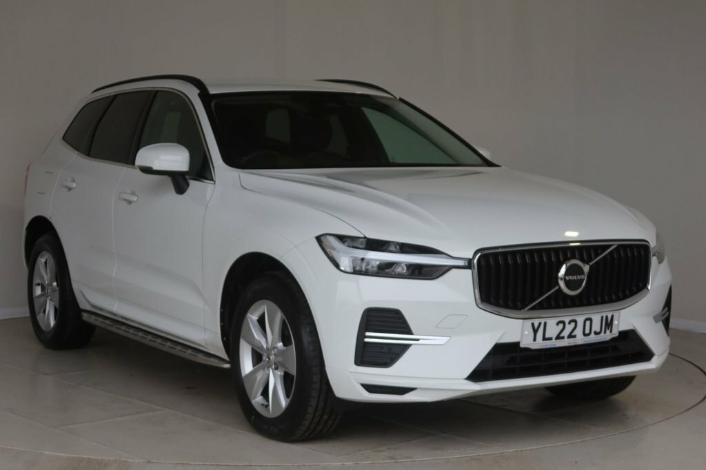 Volvo XC60 2L Momentum YL22OJM White #5
