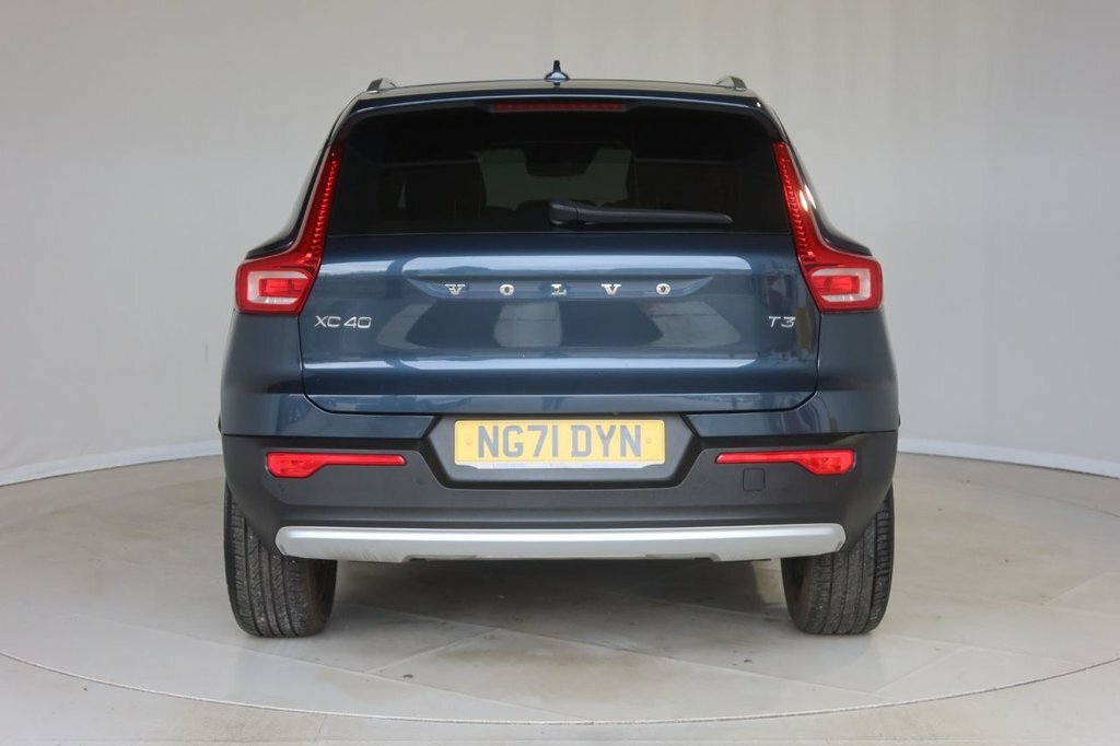Volvo XC40 1.5L Inscription NG71DYN Blue #6