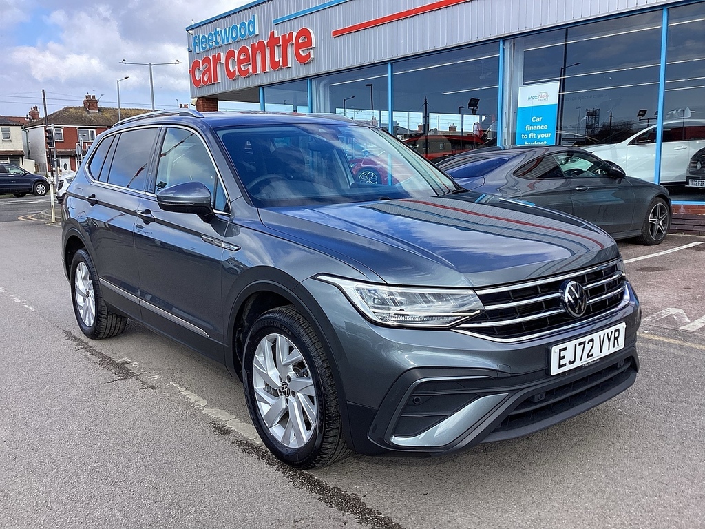 Volkswagen Tiguan Allspace Tsi Life Grey