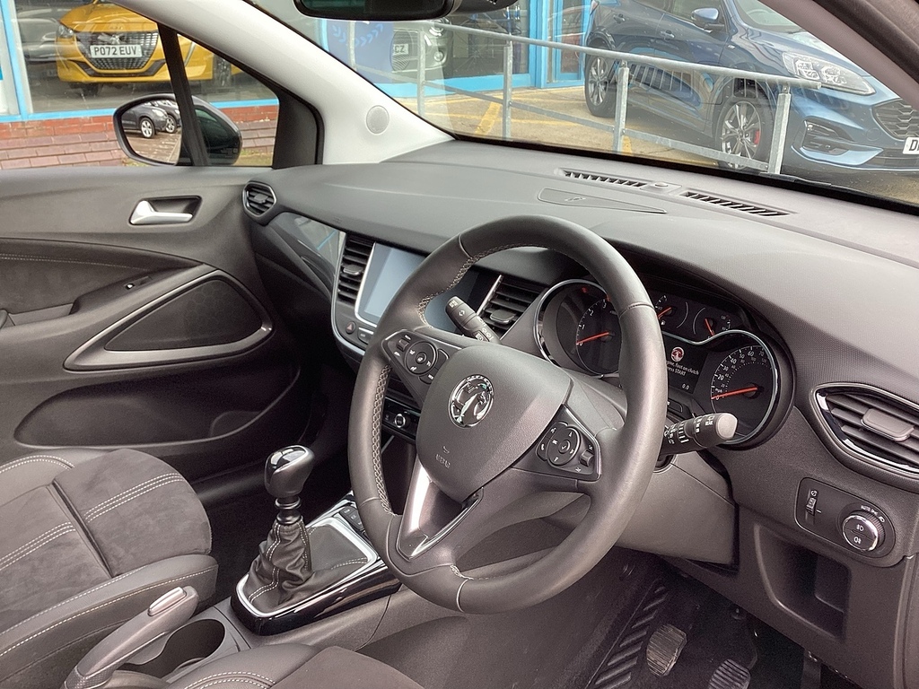 Vauxhall Crossland Turbo Ultimate Black #6
