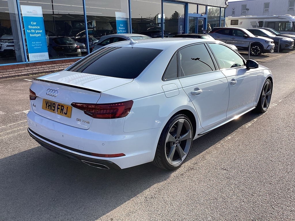 Audi A4 Tfsi Black Edition YH19FRJ White #3