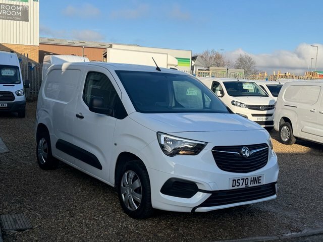 Vauxhall Combo Turbo D 2300 Sportive DS70HNE White #5