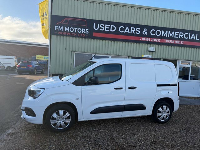 Vauxhall Combo Turbo D 2300 Sportive DS70HNE White #6