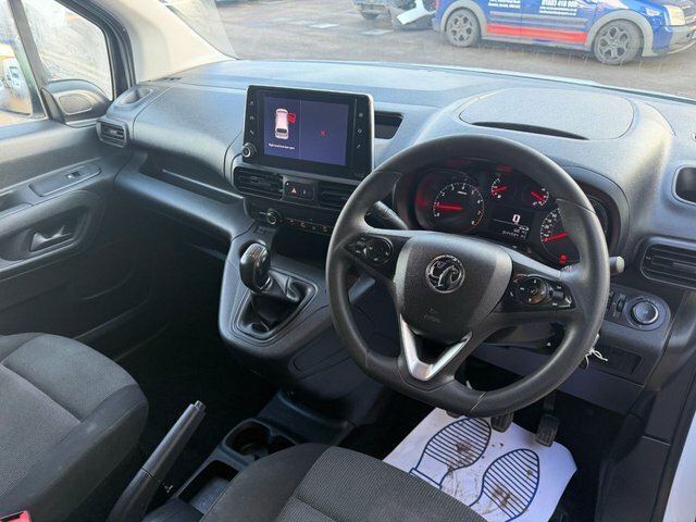 Vauxhall Combo Turbo D 2300 Sportive White