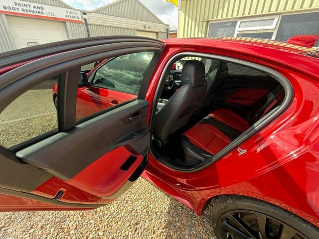 Jaguar XE R-sport Saloon LF17TGK Red #5