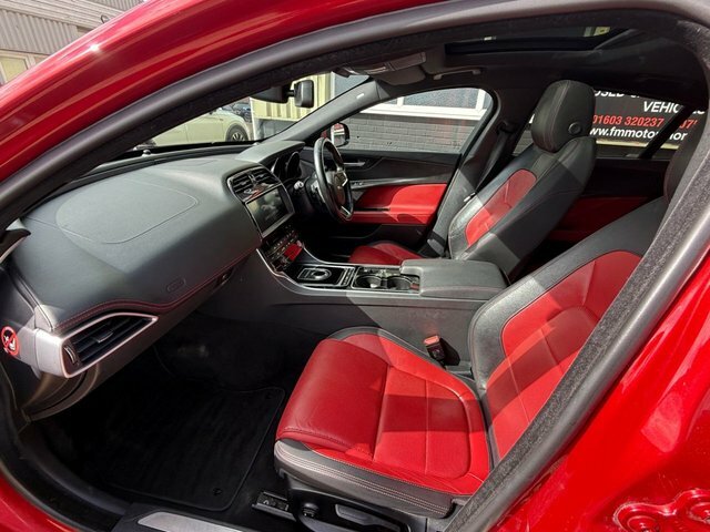 Jaguar XE R-sport Saloon LF17TGK Red #6