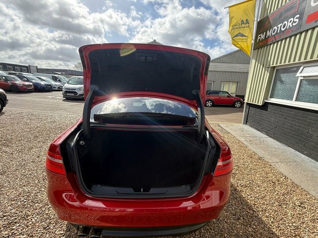 Jaguar XE R-sport Saloon LF17TGK Red #4