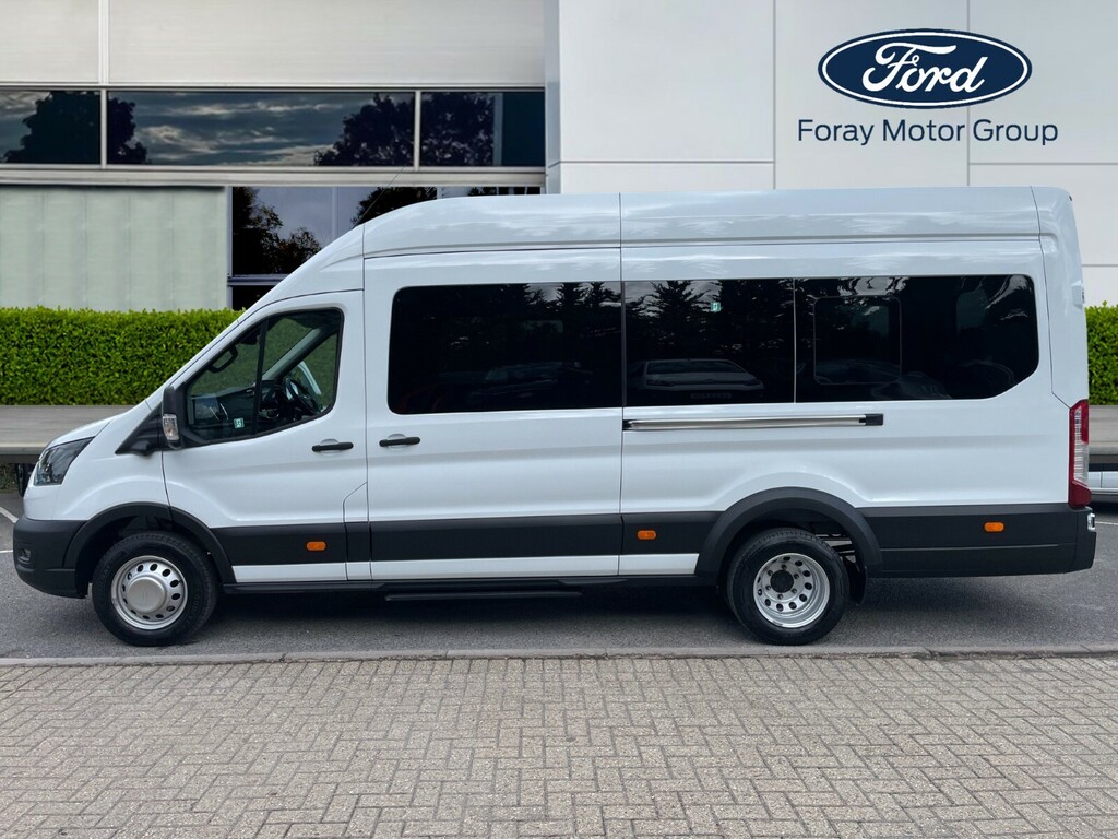 Ford Transit Custom 2.0 Ecoblue 130Ps H3 17 Seater Trend Nav HG25ODY White #4