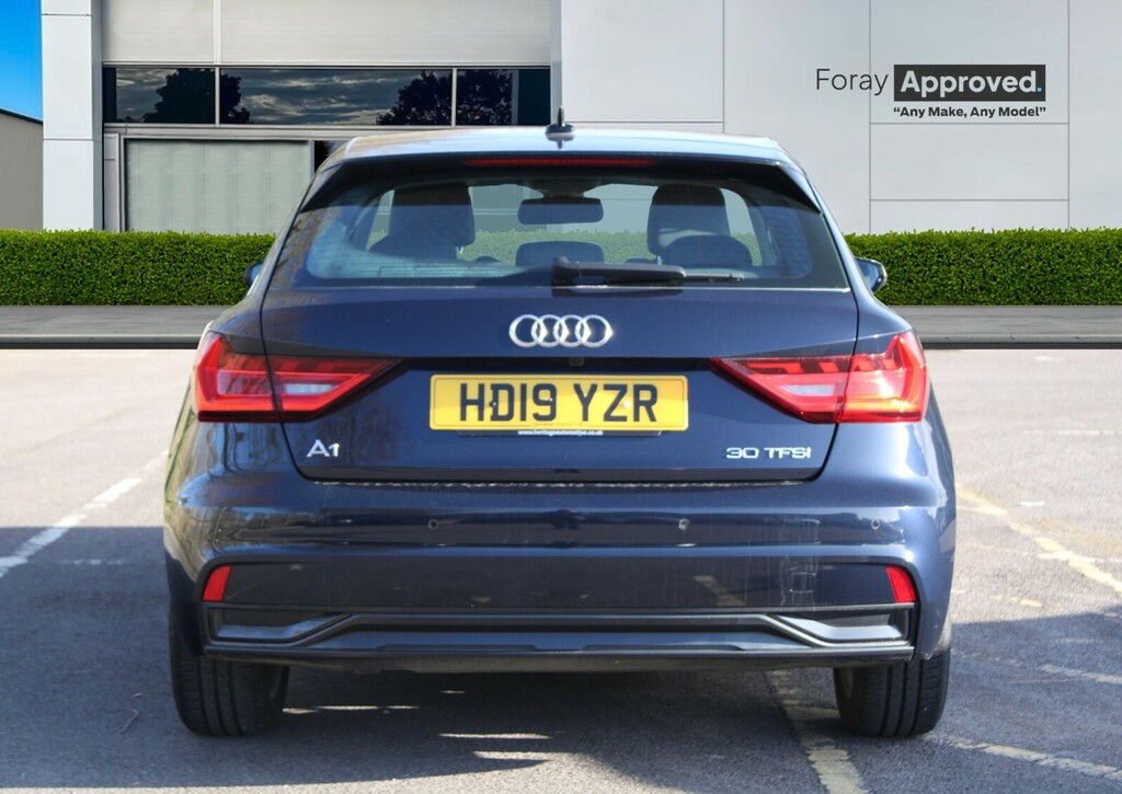 Audi A1 30 Tfsi Sport HD19YZR Black #4