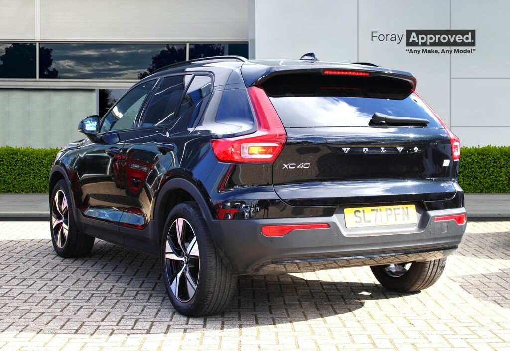 Volvo XC40 1.5 T4 Recharge Phev R Design SL71PFN Black #4