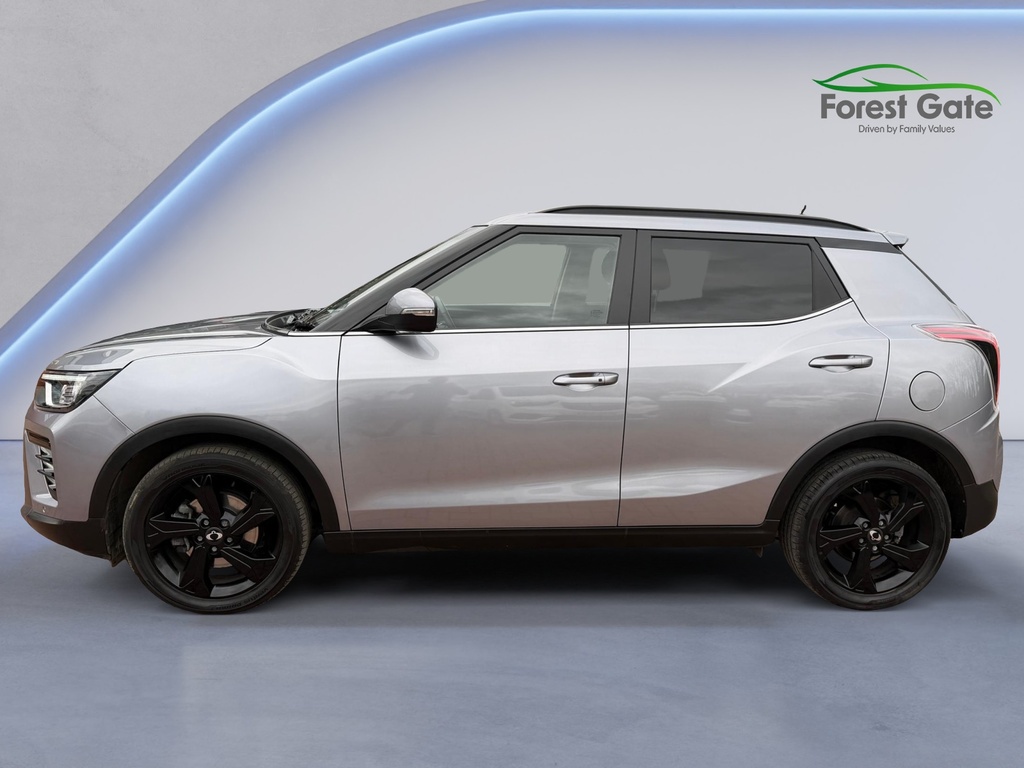 SsangYong Tivoli 1.5 K40 Suv Euro 6 Ss 163 Ps KV74YWN Silver #4