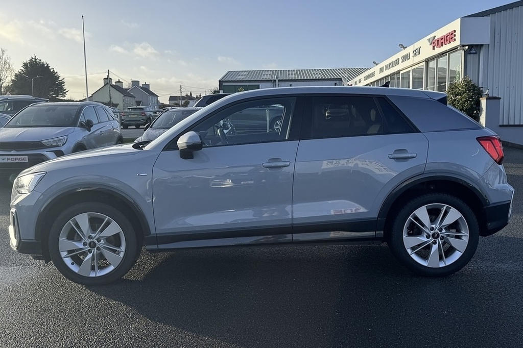 Audi Q2 1.5 Tfsi Cod 35 S Line Suv S Tronic 150 Ps DF73EYG Grey #4