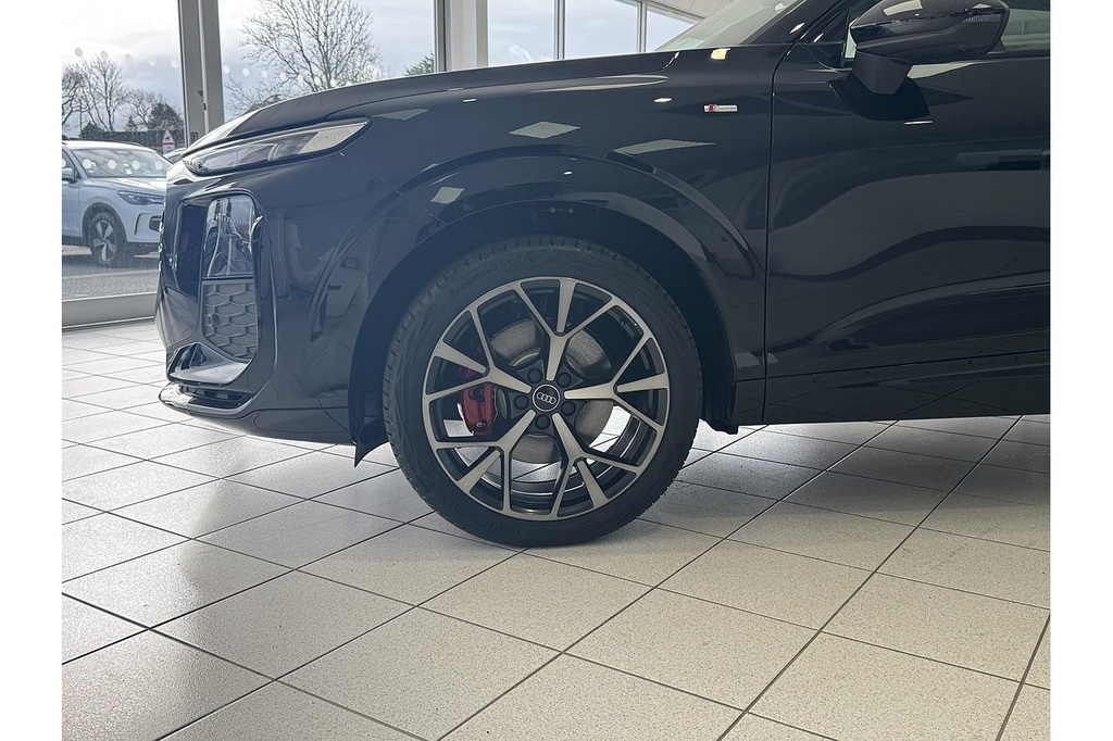 Audi Q3 Edition 1 Tfsi Quattro 265 Ps S Tronic U14103 Ul Black #6