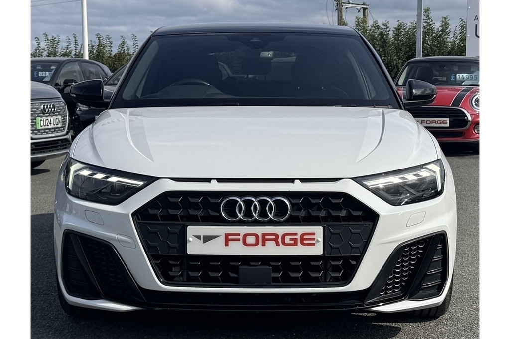 Audi A1 1.0 Tfsi 25 Black Edition Sportback S Troni LS21NYD Black #2