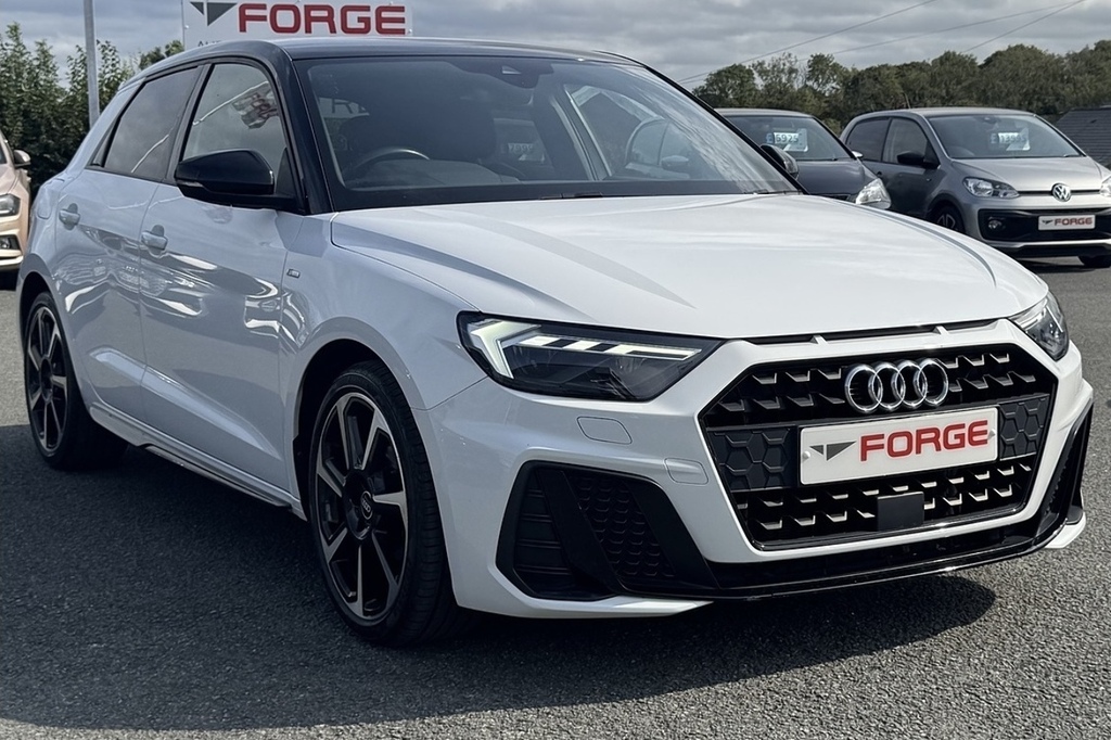 Audi A1 1.0 Tfsi 25 Black Edition Sportback S Troni Black