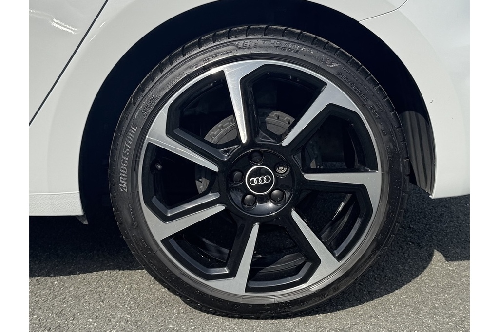 Audi A1 1.0 Tfsi 25 Black Edition Sportback S Troni LS21NYD Black #5