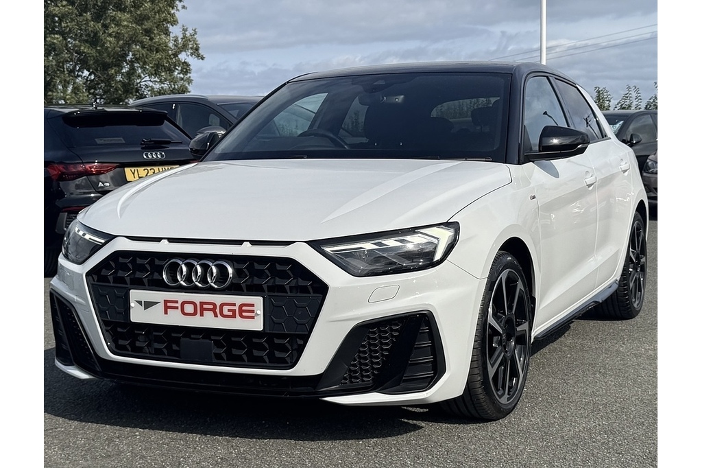 Audi A1 1.0 Tfsi 25 Black Edition Sportback S Troni LS21NYD Black #3