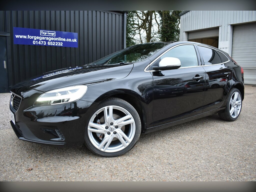 Volvo V40 2.0 T2 R-design Edition Hatchback Manua Black