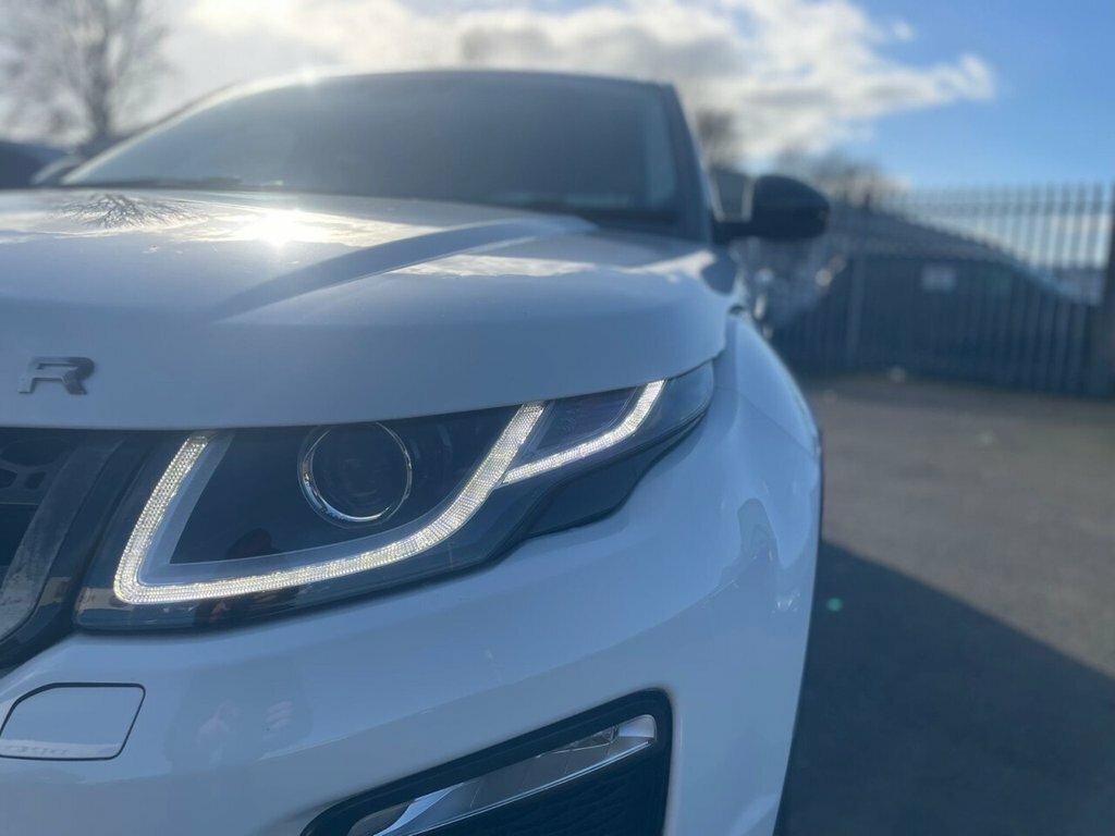 Land Rover Range Rover Evoque 2L Se Tech YY68EZE White #5