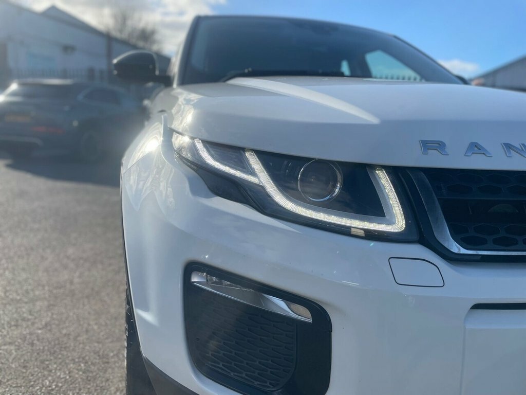 Land Rover Range Rover Evoque 2L Se Tech YY68EZE White #6
