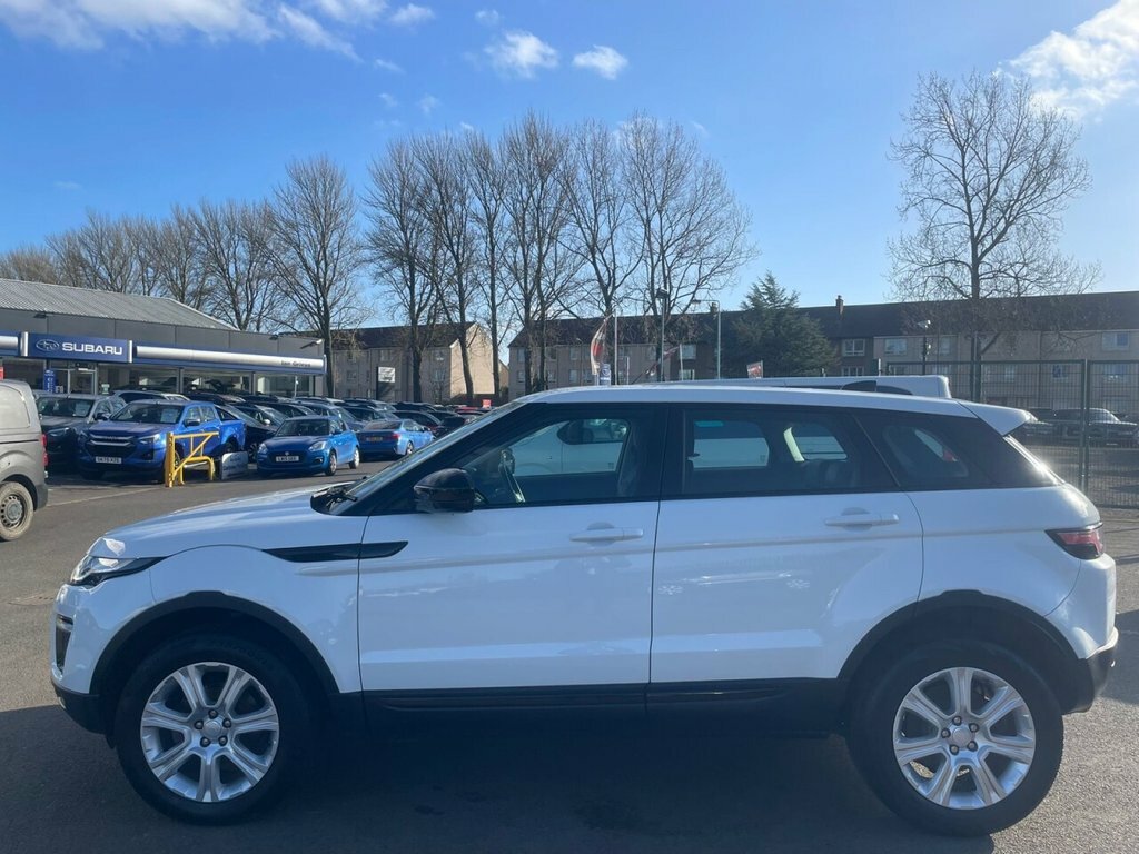 Land Rover Range Rover Evoque 2L Se Tech YY68EZE White #4