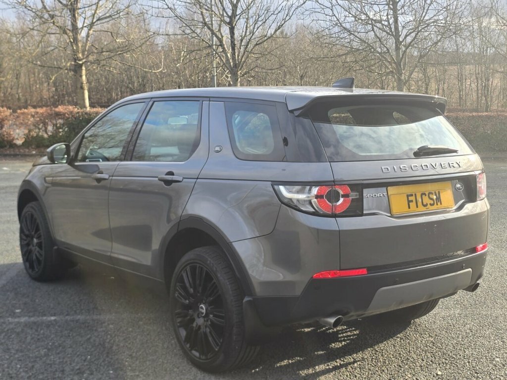 Land Rover Discovery Sport 2L Se Tech NJ19WHU Grey #3