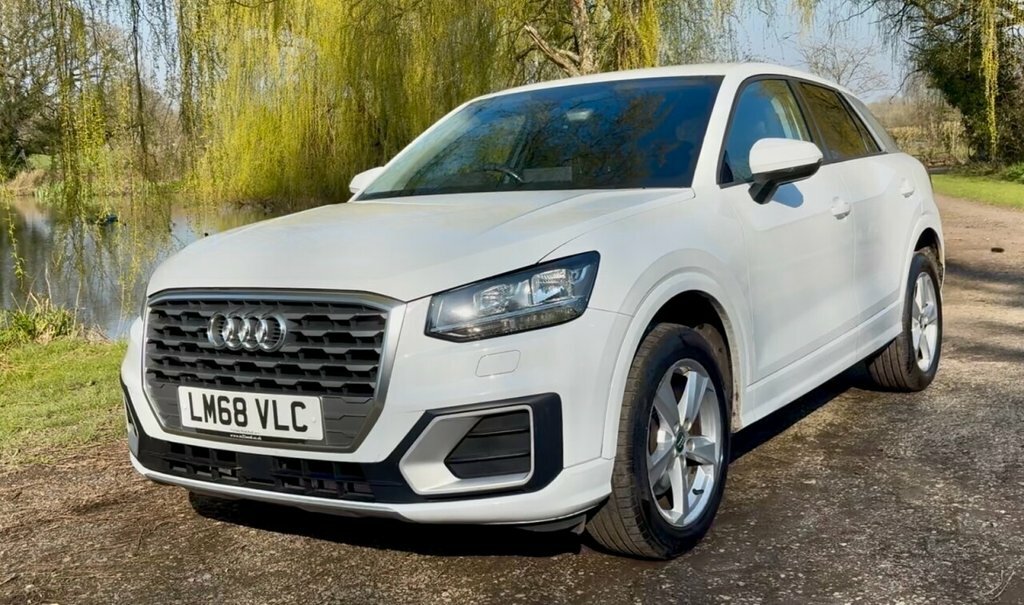 Audi Q2 Suv LM68VLC White #4